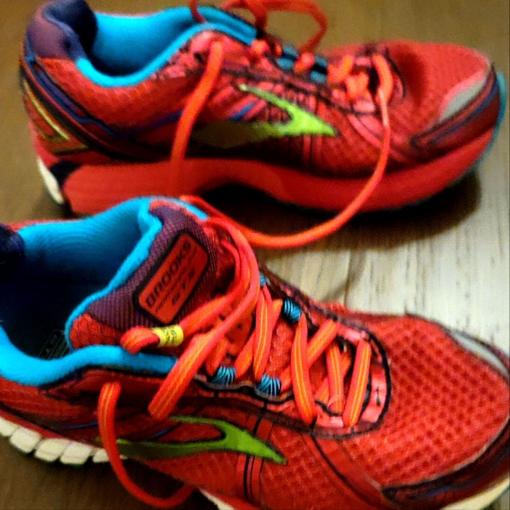 Brooks womens performance running shoes